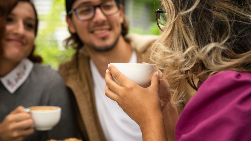 Café, juventud y nuevos espacios de encuentro: una mirada desde la taza